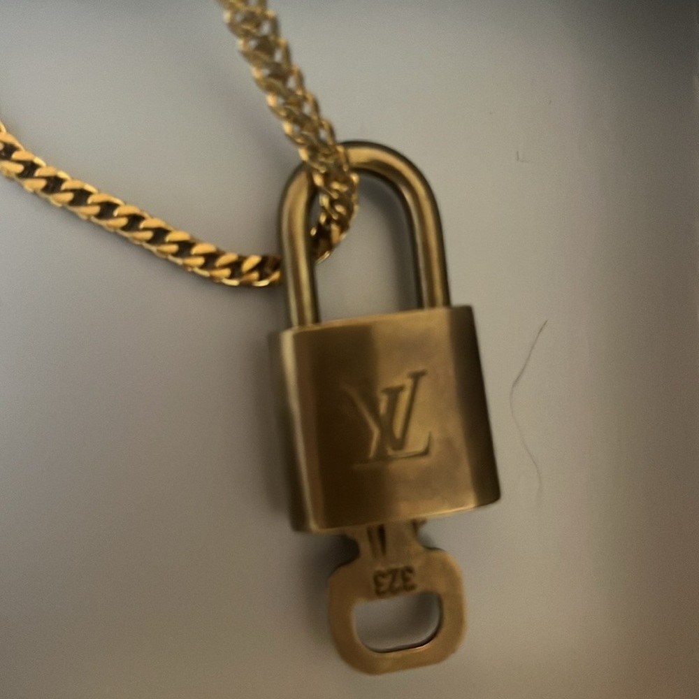 Authentic Louis Vuitton Lock and Key 🔐 number 323